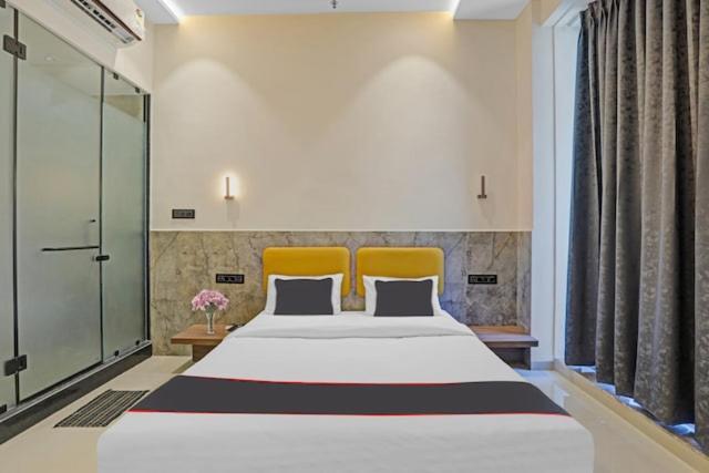 Hotel Gold Palace Inn Surat Eksteriør bilde